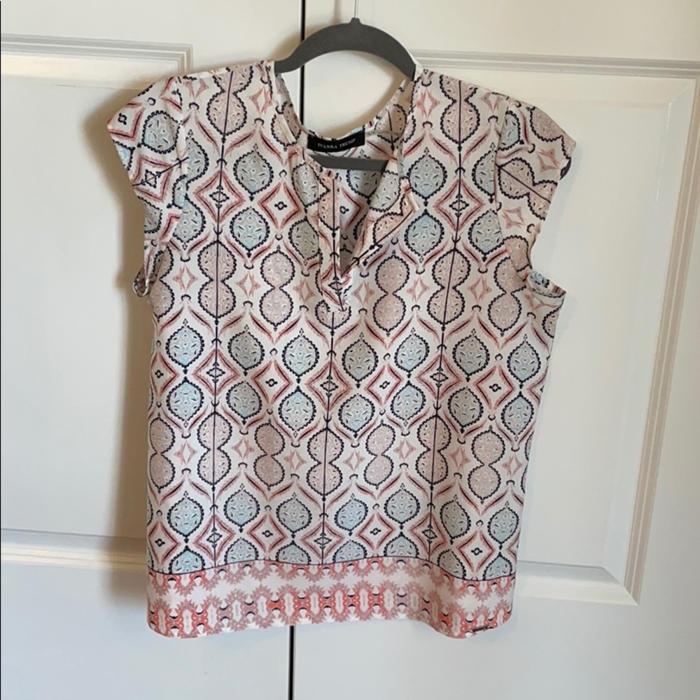 PATTERNED BLOUSE